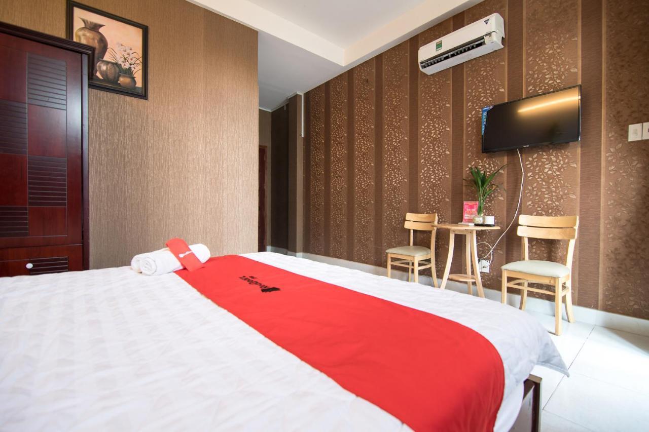 Reddoorz Plus Near Aeon Mall Tan Phu 2 Ho-Chi-Minh-Stadt Exterior foto