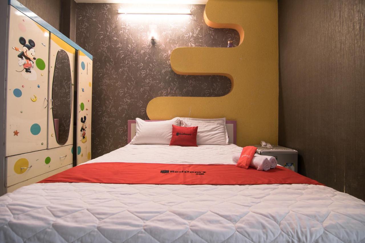 Reddoorz Plus Near Aeon Mall Tan Phu 2 Ho-Chi-Minh-Stadt Exterior foto