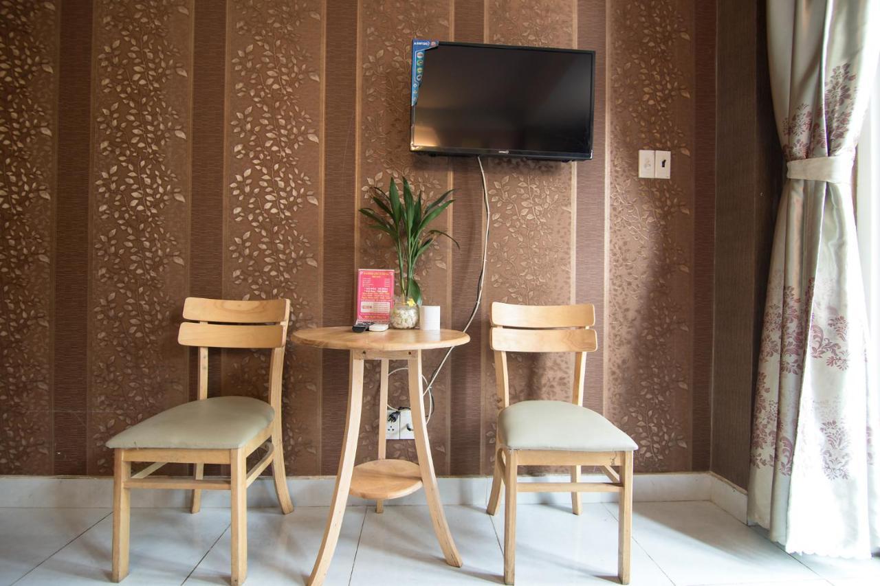 Reddoorz Plus Near Aeon Mall Tan Phu 2 Ho-Chi-Minh-Stadt Exterior foto